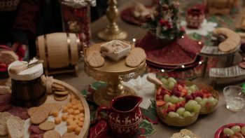 A Christmas of Wonders (2024) download