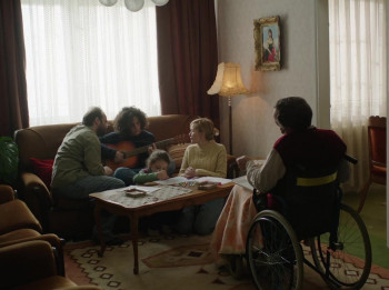 Cold November (2018) download