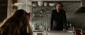 Colossal (2016) download