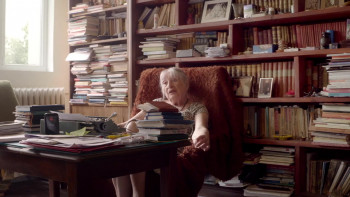 De ce ma cheama Nora, cand cerul meu e senin (2023) download