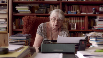 De ce ma cheama Nora, cand cerul meu e senin (2023) download