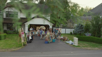 Garage Sale Mystery: All That Glitters (2014) download