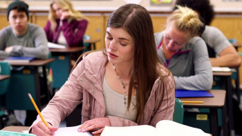 Killer in Suburbia (2020) download