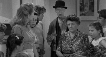 Ma and Pa Kettle at Waikiki (1955) download