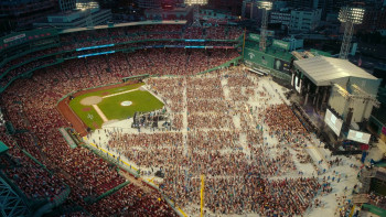 Noah Kahan: Out of Body (2026) download