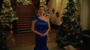 Once Upon a Christmas Crown (2025) download