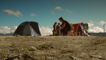 Road Train (2010) download