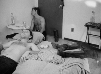 Satan's Bed (1965) download