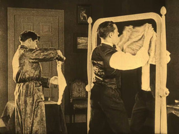 Seven Years Bad Luck (1921) download