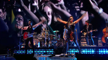 Shakira: Live from Paris (2011) download