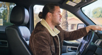 SkyFly (2024) download