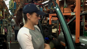 The Last Truck: Closing of a GM Plant (2009) download