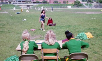 The Swinging Cheerleaders (1974) download