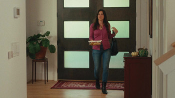 Three Housewives and a Body (2026) download