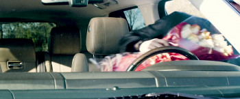 WoMan (2023) download